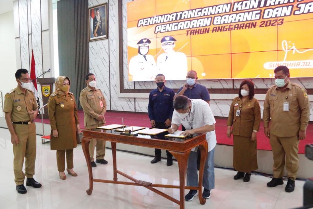 PENANDATANGANAN KONTRAK PENGADAAN BARANG DAN JASA AWAL TAHUN 2023