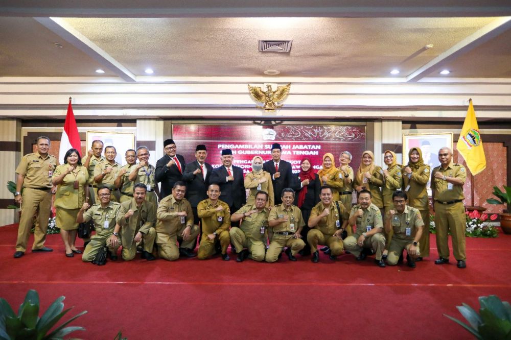 Pengambilan Sumpah Jabatan dan Pengangkatan Anggota Komisi Informasi Provinsi Jawa Tengah Masa Jabatan 2022 - 2026